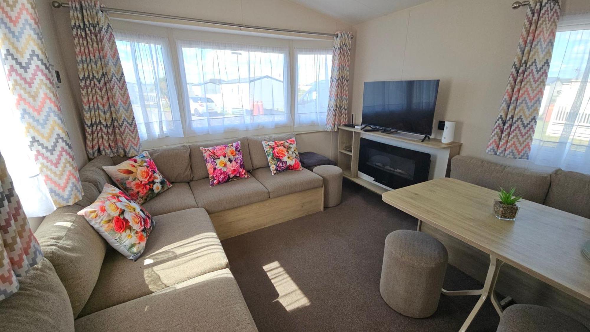 Seal Bay Resort, West Sands 56 *